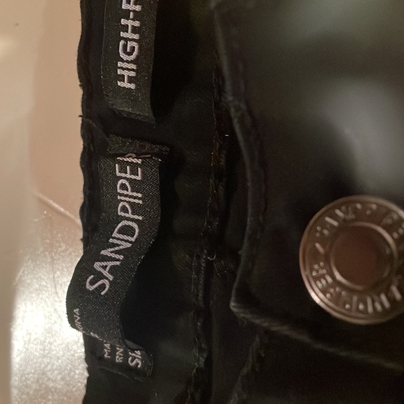 Jeans - Picture 2 of 4